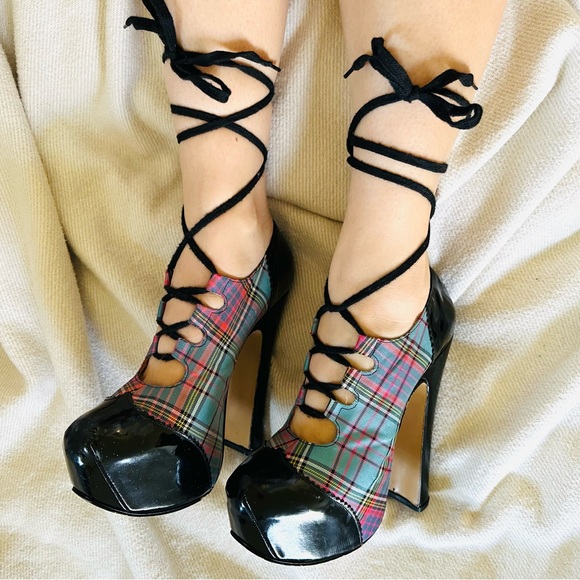 Vintage Vivienne Westwood A/W 1993/94 Elevated Ghillies UK 6 US 8 - Picture 4 of 16